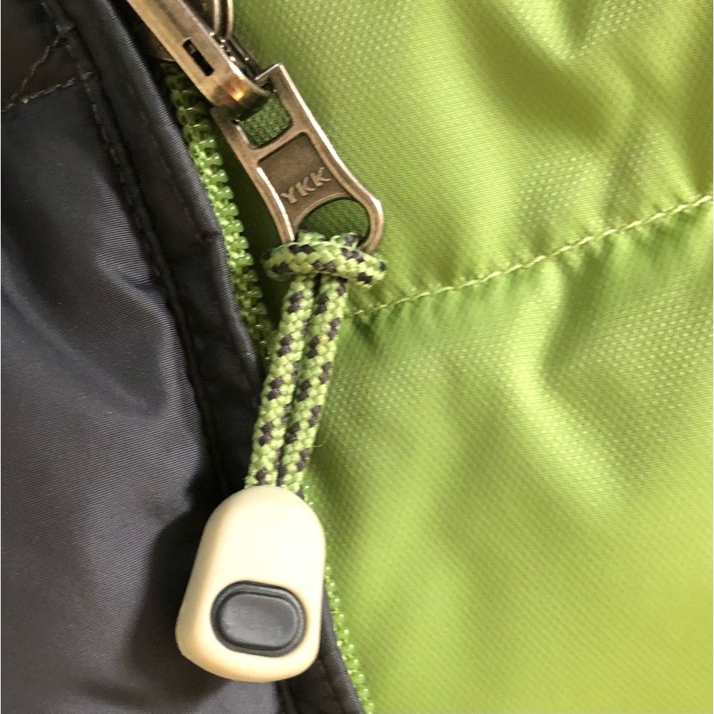 NWOT, L.L. Bean, puffer vest, reversible, gray/charcoal/ lime, pockets, size S - Picture 6 of 9